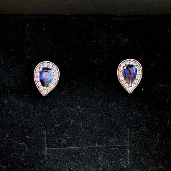 Kay Jewelers Jewelry - NEW Kay Jewelers Blue and White Sapphire Tear Drop Earring Sterling Silver